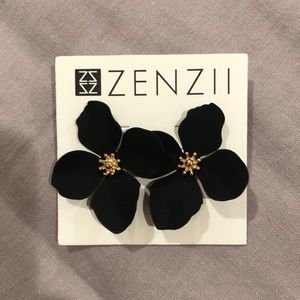 Black flower earrings from ZENZII
